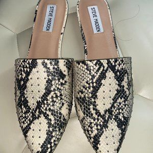Steve Madden Trace-P Mule Snake Print